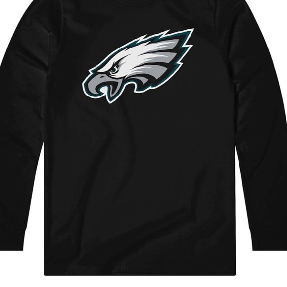 NWOT- NFL Team Football 
MENS  XL T SHIRT 🏈 - Picture 3 of 7